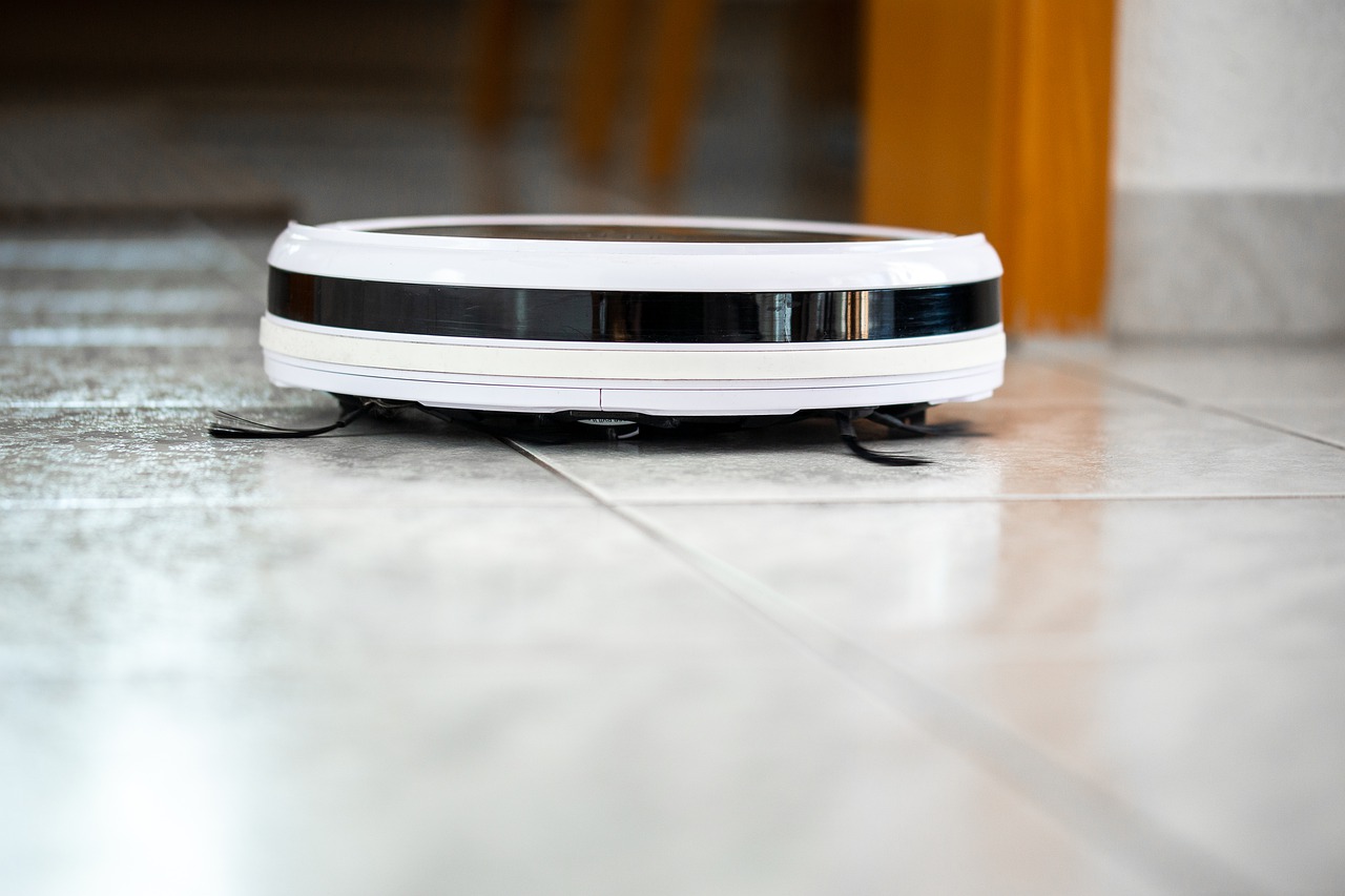 Featured image for “3 Best Robot Vacuum Cleaner Assistants for Busy Households”