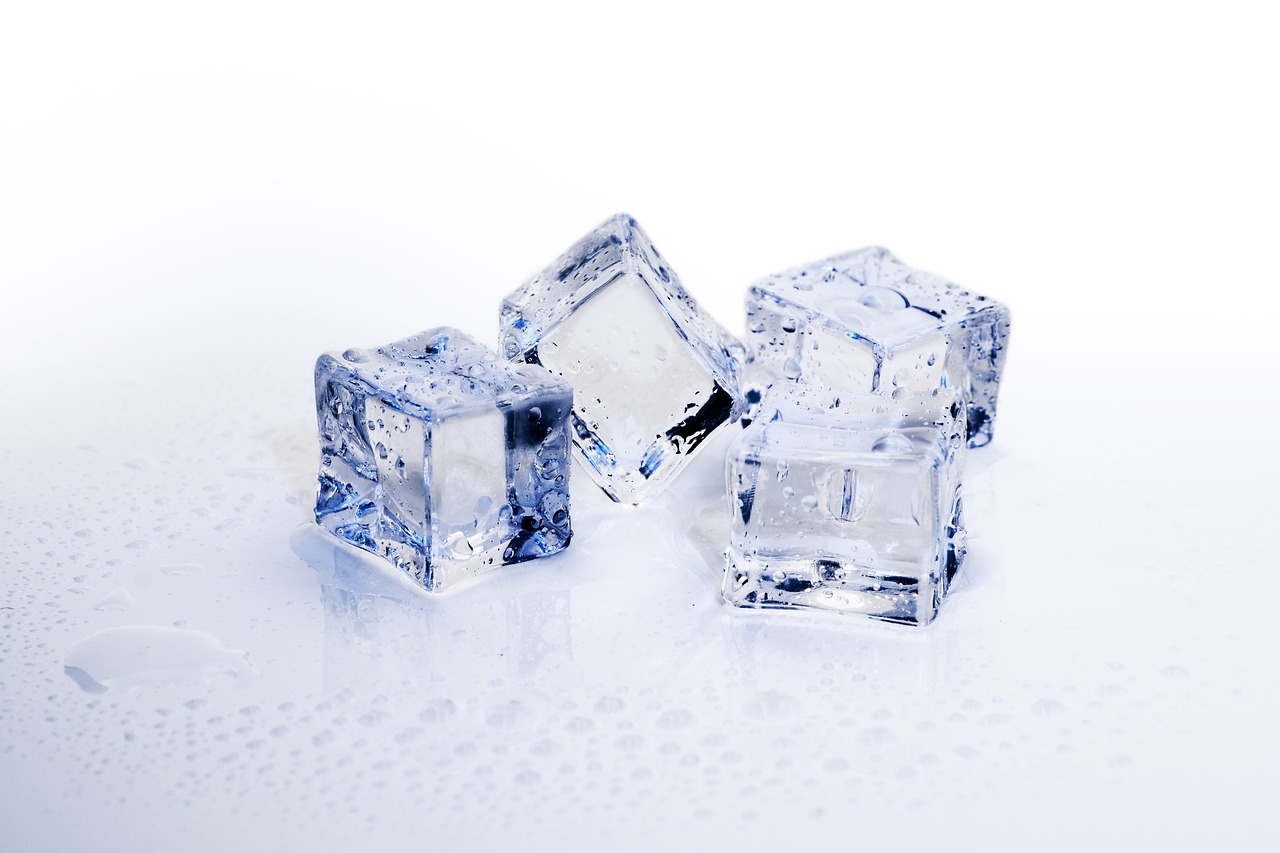 Featured image for “Best Under Counter Ice Maker for Large Households or Commercial Use”